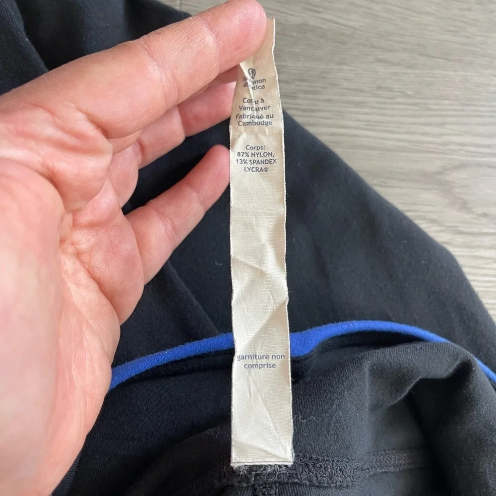 lululemon athletica y2k Black and Blue cropped Leggings